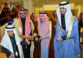 وإلى جانب عدد من الأميرات. Ø£Ù…ÙŠØ± Ù…Ù†Ø·Ù‚Ø© Ø§Ù„Ø±ÙŠØ§Ø¶ ÙŠØ±Ø¹Ù‰ Ø§Ù„Ø­ÙÙ„ Ø§Ù„Ø³Ù†ÙˆÙŠ Ù„Ø³Ø¨Ø§Ù‚ Ø§Ù„Ø®ÙŠÙ„ Ø¹Ù„Ù‰ ÙƒØ£Ø³ÙŠ Ø®Ø§Ø¯Ù… Ø§Ù„Ø­Ø±Ù…ÙŠÙ† Ø§Ù„Ø´Ø±ÙŠÙÙŠÙ† ÙØ¦Ø© 1 Ø®Ø¨Ø± News