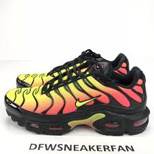 Nike Air Max Plus Tuned Tn Women S Size 8 5 Yellow Black Red Flames Aq9979 001 Fashion Clothing Shoes Acces Nike Air Max Nike Air Max Plus Sneakers Fashion