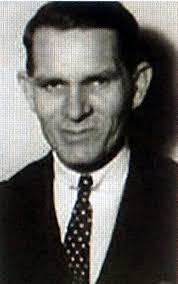 Florence Schwartz's Instagram, Twitter & Facebook