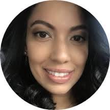 Aida Adams's Instagram, Twitter & Facebook