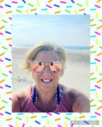 Lisa Boutwell's Instagram, Twitter & Facebook