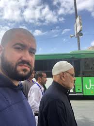 جدع وعلى مبدأك مهما الحياة مالت ما بتغلبكش المِحَن زي الجبل ثابت