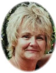 Paula Ginter's Instagram, Twitter & Facebook