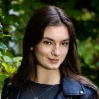 Barbara Poirier's Instagram, Twitter & Facebook