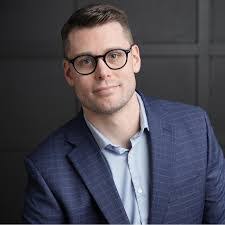 Aaron Bradbury's Instagram, Twitter & Facebook