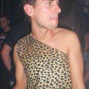 Tom Hazelton (tomhazelton)