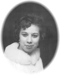 Sharon Hawk's Instagram, Twitter & Facebook