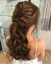 Watch The Best Youtube Videos Online Beautiful Half Up Half Down Hairstyle Inspiration By Amazing Bridesmaid Hairdo Medium Hair Styles Half Up Half Down Hair