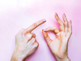 Pengantin wanita meninggal saat hubungan intim malam pertama, dokter sebut akibat pria lakukan ini. 9 Hal Wajib Pengantin Lakukan Saat Malam Pertama Woop Id