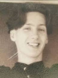 I can't believe your gone. You were one fun loving Up lifting kid I ever  knew Aways smiling... Rest in Peace my old friend..