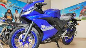 Yamaha r15 v3 price in india, launch date, top speed, images, colours, variants, power, mileage, abs, release date, r15 v3 vs v2 there are only 2 colours on offer right now. All New Yamaha R15 V3 Bs6 Racing Blue Walkaround First Look Yamaha Blue Yamaha Motor