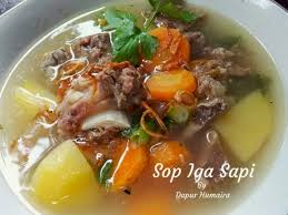 Sop daging sapi disajikan dengan nasi putih. Cara Membuat Sop Iga Sapi Bening Untuk Hangatkan Badan Indozone Id