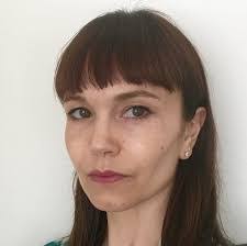 Wendi Norris's Instagram, Twitter & Facebook