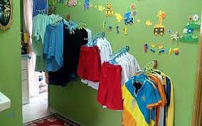 Kalau kamu punya alat makan seperti garpu dan sendok yang sudah nggak terpakai. Lihat Bagaimana Wanita Ini Lipat Susun Baju Dengan Kemas Di Rumah Sangat Efektif