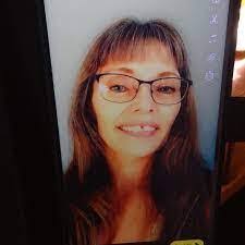 Karen Midgett's Instagram, Twitter & Facebook