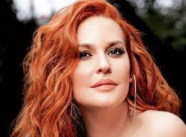 Η δίαιτα ακορντεόν ένα από τα φαινόμενα της ελληνικής τηλεόρασης ,ε τόνους συμπάθειας του κοινού προς το πρόσωπο της και τόνους εκτίμησης, για τον κοντρολαρισμένο χαρακτήρα, τους τρόπους και. Sygklonizei H Sissy Xrhstidoy Gia Thn Sklhrh Maxh Ths Mhteras Ths Me Thn Leyxaimia