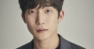 Will Yim Si-wan and Kim Seolhyun Meet in 'Summer Strike'? @ HanCinema