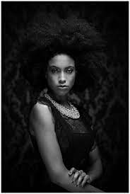 Moderne wandbilder verschönern jeden innenraum. Sebastian Weidenbach Photography Schwarz Weiss Fotografie Von Menschen Und Musiker Auf Der Buhne O Fotografie Portraits Weisse Fotografie Schwarz Weiss Portrait