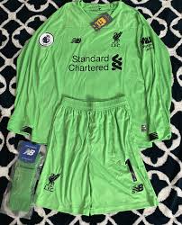 The goalkeeper jersey from the 2019/2020 home kit is made from technical fabric with climalite technology, in collaboration with adidas. Bnwt 2019 2020 Liverpool Goalkeeper Kit Size Medium Ebay