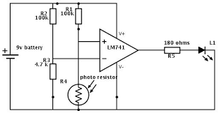 En su interior (no te asustes, no lo tienes que aprender), encontramos transistores, resistencias y condensadores (fíjate en el diagrama más abajo). Oscuridad Luz Sensor Basado En El Opamp Lm741 Paso 1 Componentes Askix Com