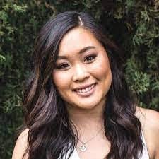 Danette Lee's Instagram, Twitter & Facebook