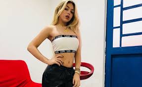 Verão com dias de sol cadê vc em sp??? Acusada De Erotizacao Precoce Mc Melody Passou Por Uma Serie De Transformacoes Depois Da Fama Tv Foco