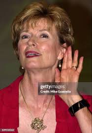 786 Listen Linda Photos & High Res Pictures