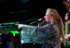 Să nu mă gandesc la el. Jo Stinge Mi Luna Piesa Noua