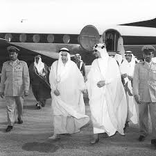 الملك سعود بن عبد العزيز والشيخ عبد الله السالم الصباح 1962 الرياض Creepy Photos History Photo