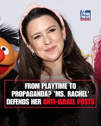 stephanie tello (@stephanietello_)