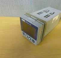 Jumo dTron 316 703041/181-140-23/000,061 Compact Temperature Controller  (12283)