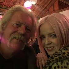 Wishing the founder of our little slice of cyberspace, Janette a very happy  birthday today xx