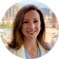 Beth Houck's Instagram, Twitter & Facebook