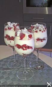 Getestet Sehr Lecker Am Besten Gefrorene Himbeeren Nehmen Und 2 Std In Kuhlschrank Antauen Lassen Ganz Einfacher Nachtisch Dessert Rezepte Einfach Lecker