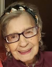 Candace Keefer's Instagram, Twitter & Facebook