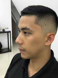 Sementara model spiky lebih cocok untuk pria berpostur pendek. Potong Rambut Pendek Pria Indonesia Gaya Rambut Pendek 2021