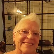 How do I get these to look less stringy? They look awful and I've tried to  hang the long bits over the rail but it's so bare! Thanks 🙏🏻🙌🏻