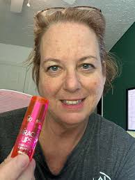 Does my new shade of lippy suit me?"....