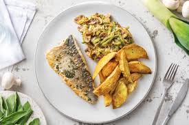 Filet De Bar Frit Au Beurre De Sauge Maitre D Hotel Recette Hellofresh