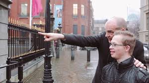 De christenunie erkent gods heerschappij over het staatkundig leven, dat de overheid door god is gegeven en in zijn dienst staat en dat christenen de verantwoordelijkheid hebben actief te zijn in de. Christenunie Tv Spot Tweede Kamerverkiezingen Youtube