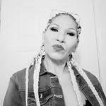 Monique Falcon's Instagram, Twitter & Facebook