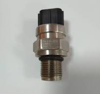 7861-93-1812 KOMATSU PC200-8 High Pressure Sensor (Genuine)