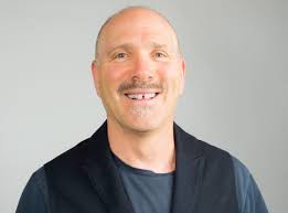 Wayne Katz's Instagram, Twitter & Facebook