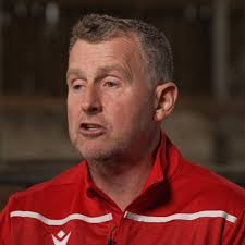 The game salutes an icon 🏴󠁧󠁢󠁷󠁬󠁳󠁿 Figures from across the rugby world  pay tribute to Nigel Owens ahead of his 100th test 👏 Hear what they had to  say about the centurion 👇