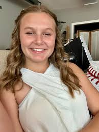 Can you create a pageant headshot from this photo?