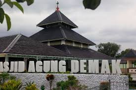 Peran Walisongo Dalam Penyebaran Islam Di Tanah Jawa Halaman All Kompas Com