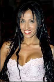 Diana Jones's Instagram, Twitter & Facebook