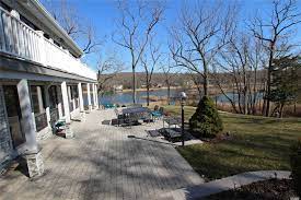 Wwe Star Mick Foley S Smithtown Home With Santa Room Asks 999 999