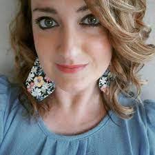 Sienna Jones's Instagram, Twitter & Facebook