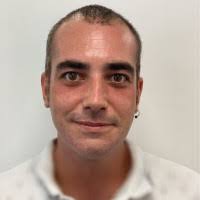 10+ perfiles de «Aaron Valle»